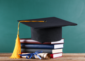 Azərbaycanda elmi ad alanların sayı artıb