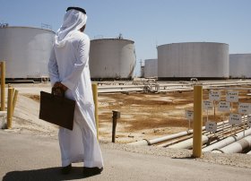Saudi Aramco fevral üçün neft qiymətlərini aşağı salır