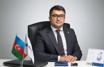 Bankın yüksək vəzifə sahibi deputatlığa namizədliyini irəli sürüb