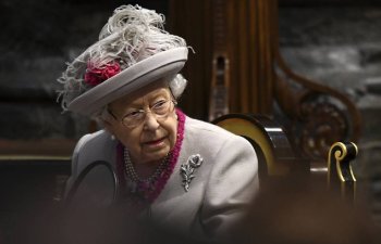 II Elizabet Harri və Meqanın “yeni həyat” qurmaq istəyini dəstəkləyib