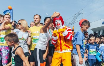 McDonald's müştərilər ilə rəqəmsal qarşılıqlı təsir üçün xüsusi komanda yığacaq