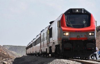 Bakı-Tbilisi-Qars dəmir yolu xəttinin istifadəyə verilmə tarixi məlum olub