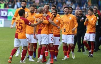 Ulduz futbolçudan “Qalatasaray”a bir milyon avroluq jest