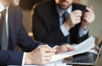 Müddətli əmək müqaviləsinin uzadılması prosesi necə icra olunur?