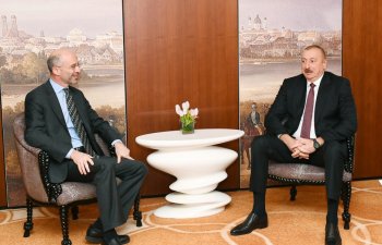 Prezident İlham Əliyev Münxendə Beynəlxalq Böhran Qrupunun prezidenti və baş icraçı direktoru ilə görüşüb