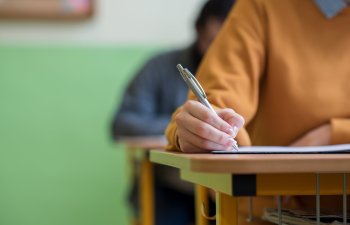 9-cu siniflər üçün buraxılış imtahanı təxirə salındı