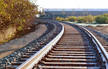 Azərbaycanda dəmir yolu ilə sərnişindaşımalar kəskin artıb