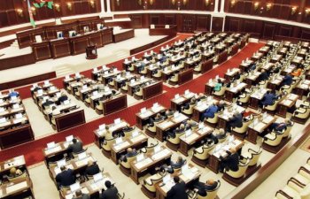 Milli Məclisin iclası başladı