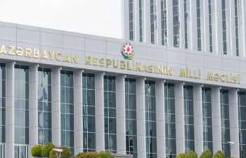 Koronavirusla mübarizə aparan tibb işçilərinə xüsusi status verilməsi təklif olunur