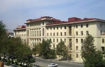 Azərbaycanda vətəndaşlara küçəyə çıxmaq qadağan olundu