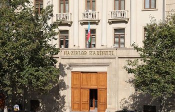 Nazirlər Kabineti: İnsanlar yalnız yaxın market və apteklərə gedə bilər