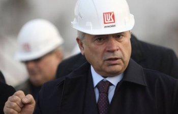 Vahid Ələkbərov martda 5,1 mlrd. dollar itirib