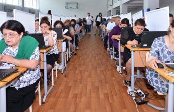 Müəllimlərin attestasiyası haqqında layihə birinci oxunuşda qəbul olundu