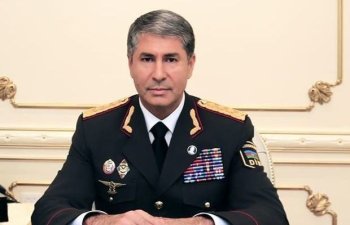 Daxili İşlər naziri rəisi işdən çıxardı