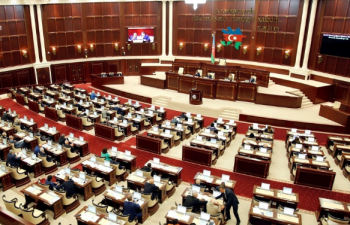 Milli Məclisin plenar iclası başladı