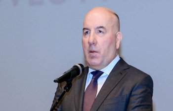 Elman Rüstəmov: Sığorta sistemi çox zəif inkişaf edib