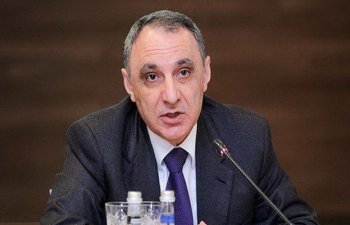 Kamran Əliyev 5 rayonun prokurorunu təqaüdə göndərdi