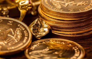 Qızılın qiyməti 1800 dolları ötüb