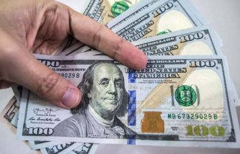 Doların bazar ertəsinə olan rəsmi məzənnəsi açıqlanıb