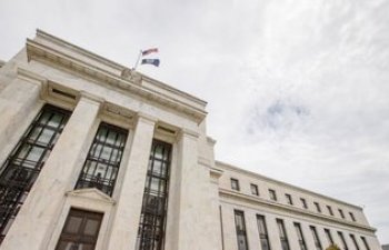 Dolların qiymətini təyin edən qurum hesabat yayımladı