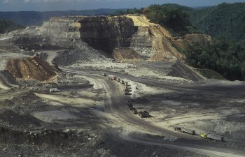 Faydalı qazıntı yataqları ilə bağlı 21 illik QƏRAR DƏYİŞDİ