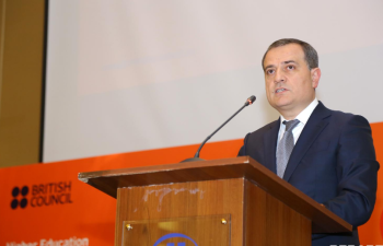 Yeni XİN başçısı danışdı
