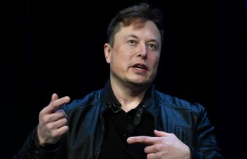 Elon Musk Forbesin reytinqində ən zəngin insanların onluğuna daxil edilib