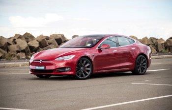 Tesla elektromobillərinin sığortası üçün Tesla Insurance şirkəti fəaliyyətə başlayacaq
