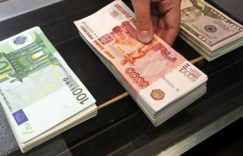 Azərbaycan əhalisinin nağd rubl alışı artıb