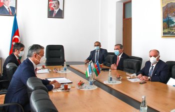 Ələt iqtisadi zonasında Özbəkistan və Azərbaycan sahibkarlarının müəssisələr yataması müzakirə edilib 