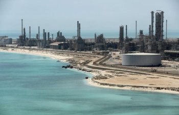 Saudi Aramco ABŞ, Çin və Hindistandakı layihələrə kapital qoyuluşlarını təxirə salır