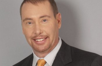 Jeffrey Gundlach: Gecikmələr yüksək gəlirli istiqrazlardakı borc dərəcəsini ikiqat artıra bilər