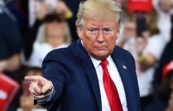 Trump dənizdə neft kəşfiyyatı fəaliyyətinə qoyulan qadağanın müddətini uzadıb