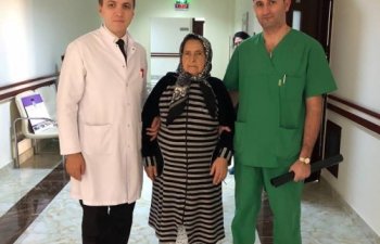 Yaşlı qadının tam xaric edilmiş qida borusu mədədən düzəldilmiş süni boru ilə əvəzlənib - Op.Dr. Aslan Abdulla