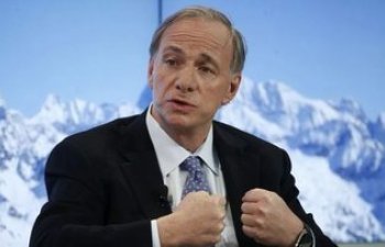 Ray Dalio: Dolların rezerv valyuta mövqeyi risk altındadır
