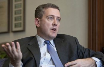 Bullard: ABŞ iqtisadiyyatı üçün maliyyə stimulu təxirə salınsa da bərpa olunmağa davam edir