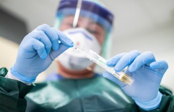 Koronavirusla bağlı vəziyyəti 12 dəqiqəyə göstərən testlər satışa çıxarılıb