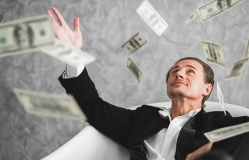 Dünyanın 10 zəngin şəxsi xeyli ziyan çəkib
