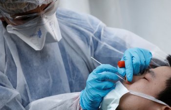 İmmunoloqdan koronavirusa yoluxma riskini azaltmaq üçün sadə üsullar