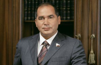 Milyarderin Azərbaycandakı zavodu səhmdarların iclasını qeyri-müəyyən  müddətə  təxirə  saldı- SƏBƏB