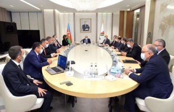 Rövnəq Abdullayev Qələbə münasibətilə SOCAR-ın rəhbər heyəti ilə görüşüb