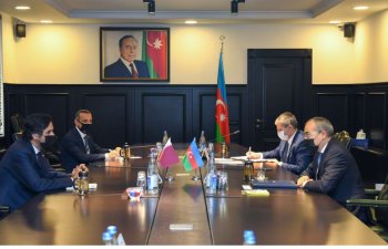 Mikayıl Cabbarov Qətər şirkətlərini Azərbaycana investisiya yatırmağa dəvət edib