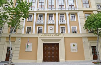 Xüsusi sərtləşdirilmiş karantin rejimi dövründə supermaketlər, bazarlar və apteklərin fəaliyyətinə icazə veriləcək
