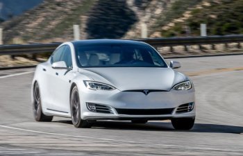 Tesla Model 3-ün 2021 versiyasında yenilik edilib