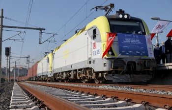 Türkiyədən Çinə ixrac yüklərini daşıyan ilk qatar Qazaxıstanın Aktau limanına gəlib