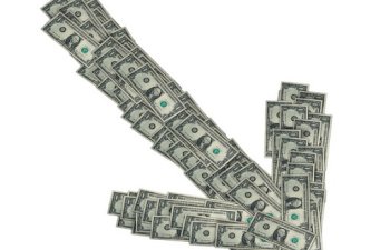 Доллар США дешевеет к евро и иене на итогах заседания ФРС