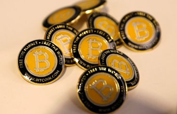 Стоимость биткоина впервые превысила $22 000