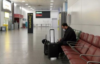 İran da Britaniyaya uçuşları dayandırdı
