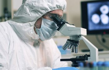 Dünyada son sutkada 575 mindən çox koronavirusa yoluxma faktı qeydə alınıb