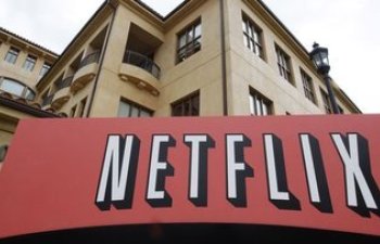 Netflix CEO-su səhmlərini satmağa davam edir